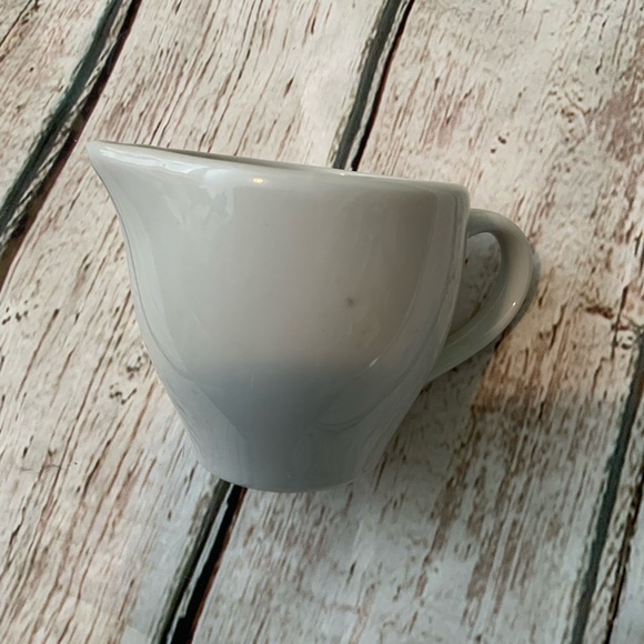 Pottery Barn Dining Pottery Barn Great White Gravy Creamer Pitcher